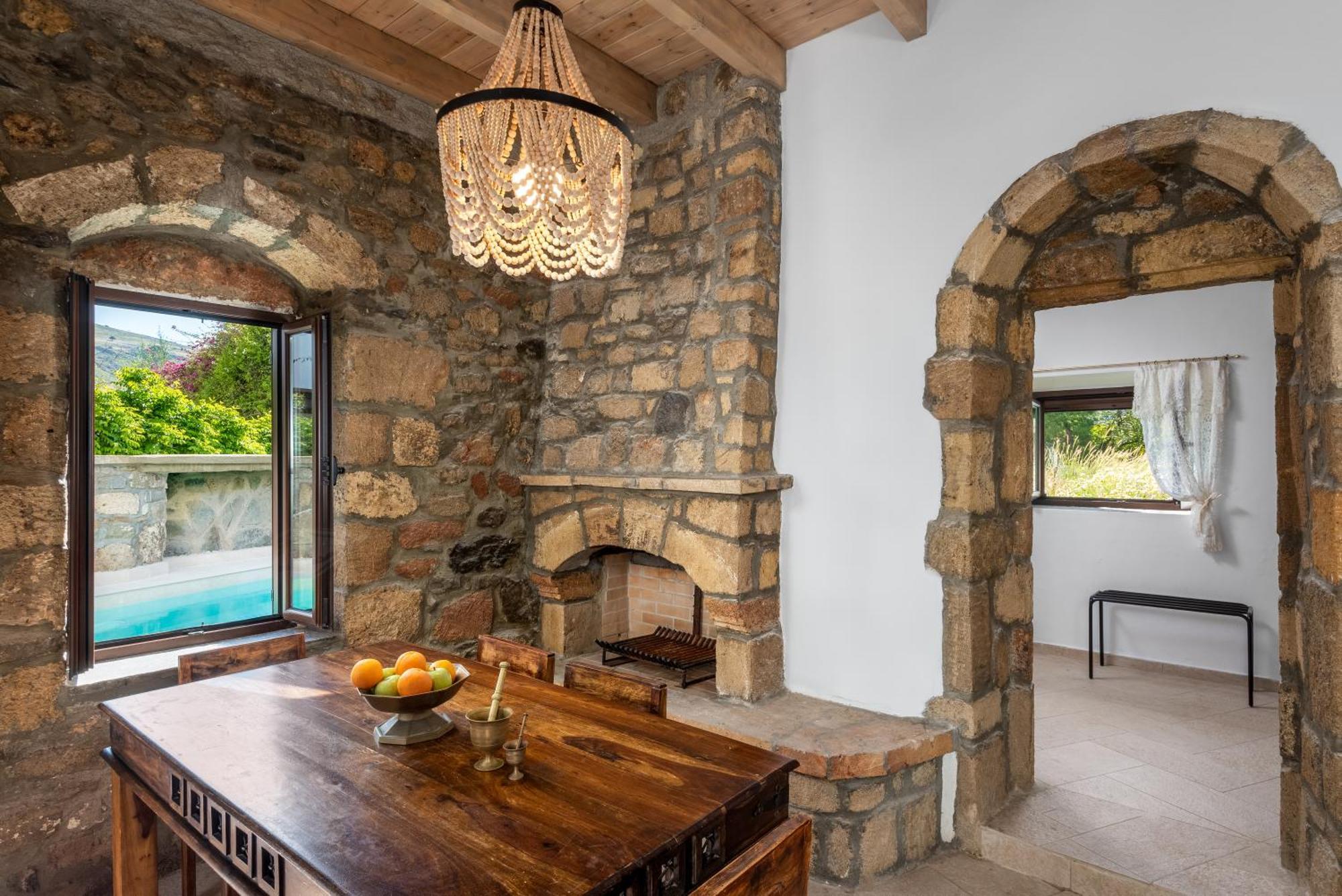 Villa Claudia In Lartos Exterior photo